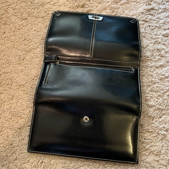 Black GUESS wallet - Picture 6 of 6